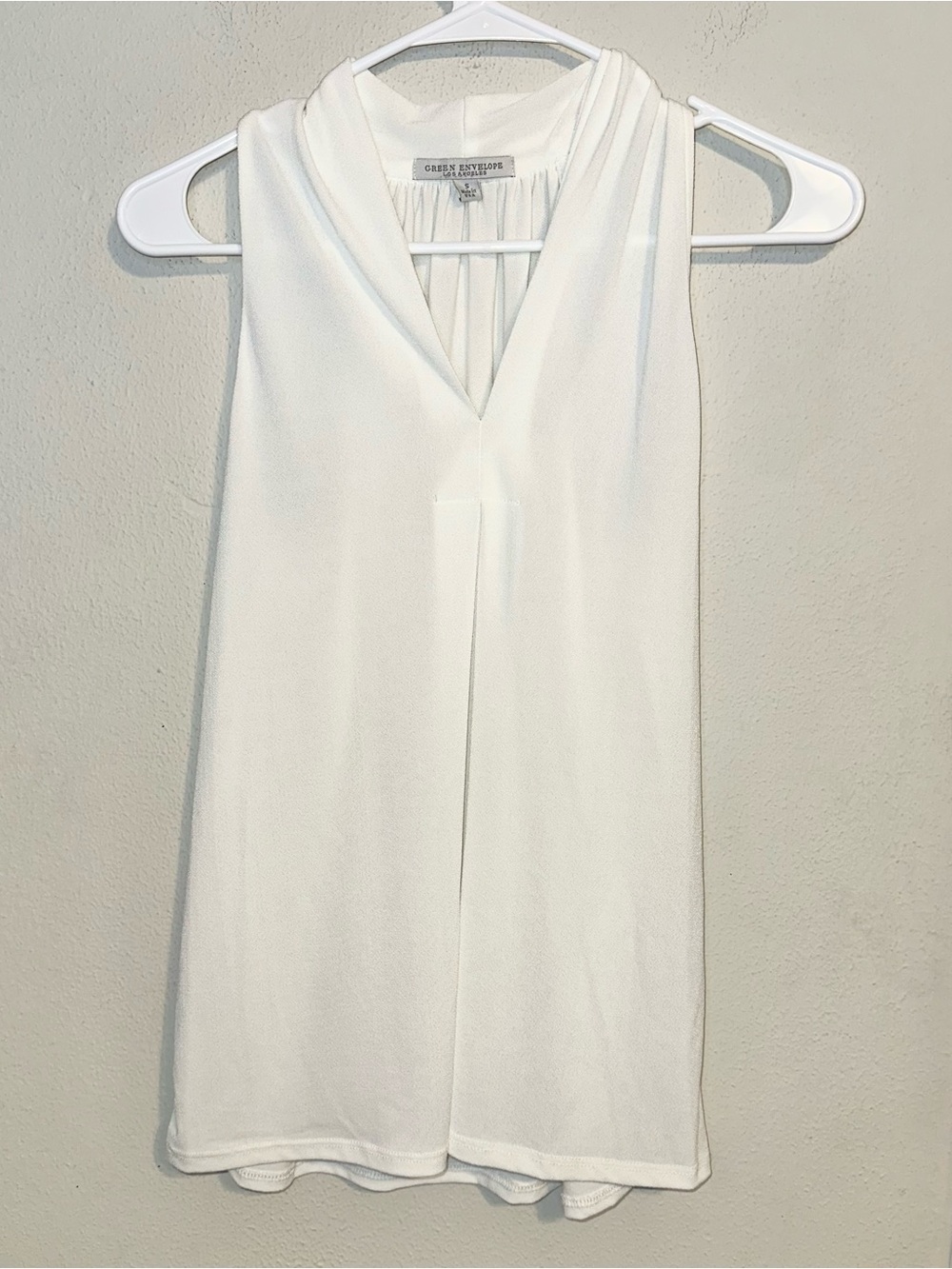 Green Envelope White Sleeveless V-Neck Blouse